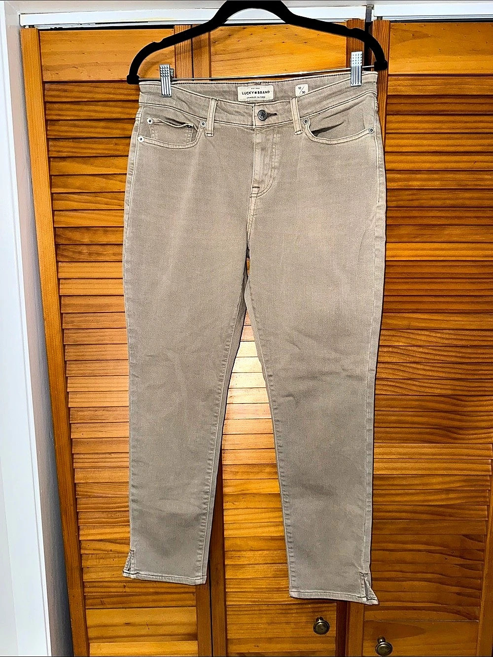 Lucky Brand Straight Leg Jeans Gray Waist 10 / 30